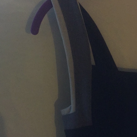 Dress - Picture 7 of 8